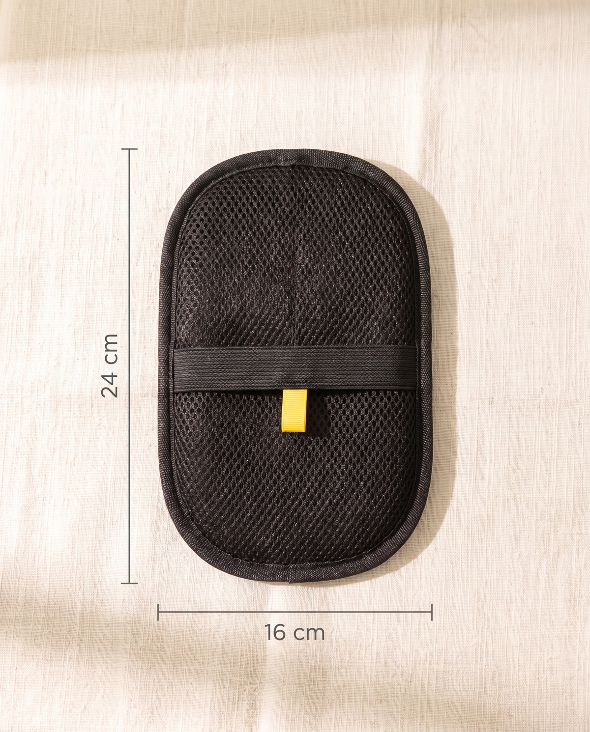 Dimensions du gant Poilette : 24 x 16 cm